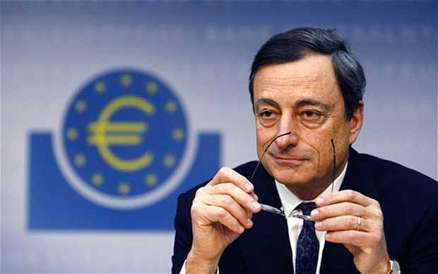 Mario Draghi conferma i tassi attuali e rinvia a dicembre eventuali decisioni