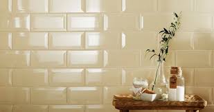 Come pulire le Piastrelle della cucina: rimedi casalinghi